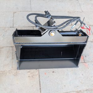 Mini Excavator 24" Tilting / Ditching bucket